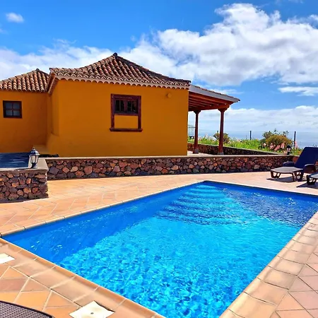Lina Holiday home